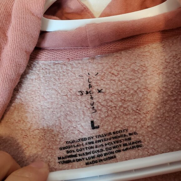 NOT FOR SALE Poshmark will Restrict Sellers Accounts If We Delete Too Many Items - Picture 6 of 9